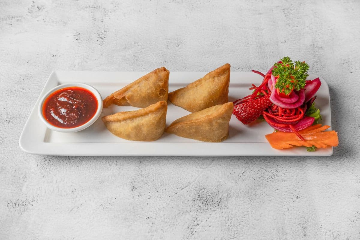 Vegetable Samosa (2 pcs)