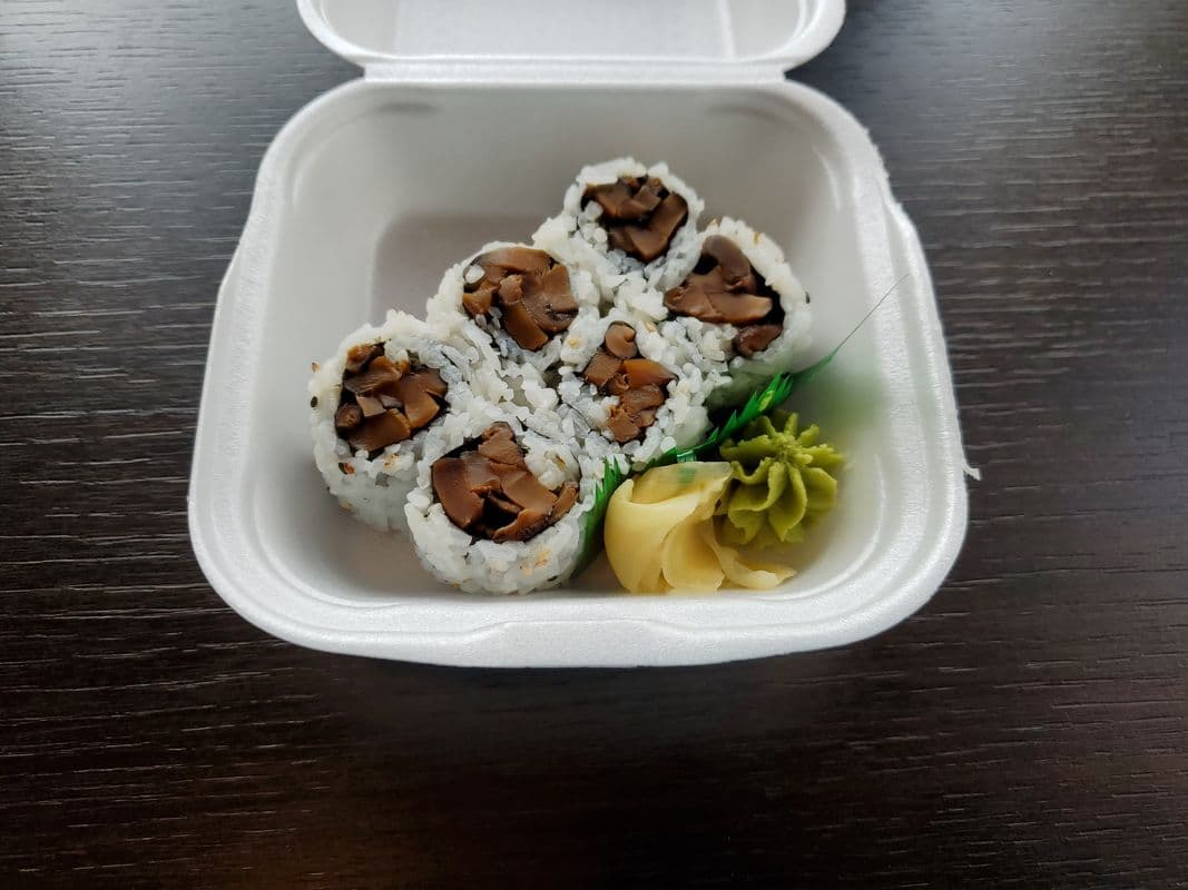 55. Shitake Roll (6 pcs)