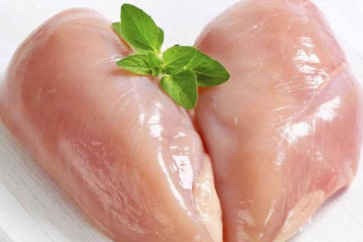 Fresh Boneless / Skinless Chicken Breast ( 5 lbs)