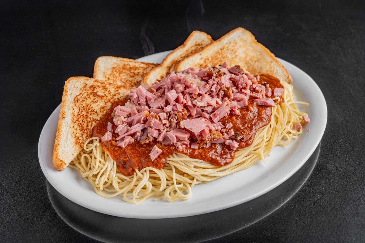 Assiette spaghetti à la viande fumée / Smoked Meat Spaghetti Plate