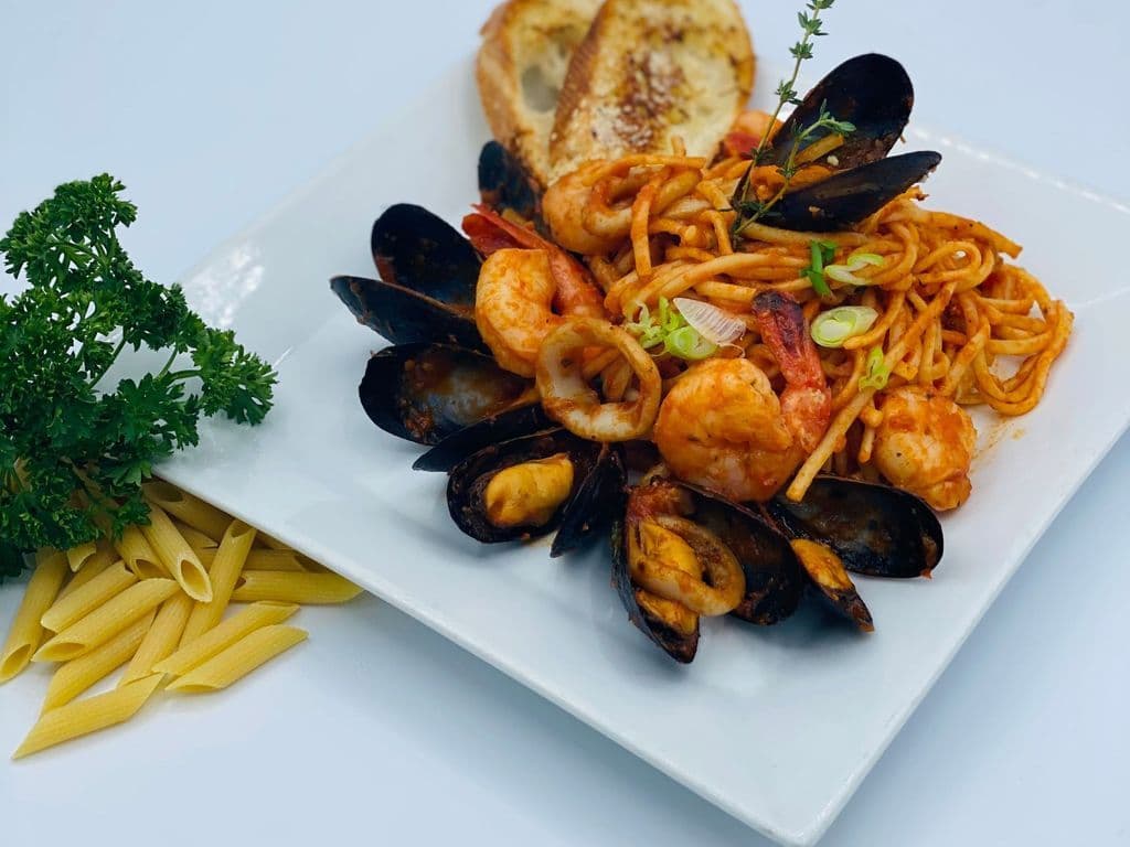 SEAFOOD LINGUINE