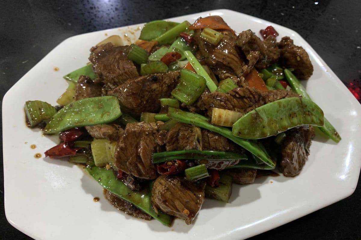 B7. Grade AAA Alberta Beef Steak with Chili and Black Pepper (黑椒川椒亞省3A牛扒)
