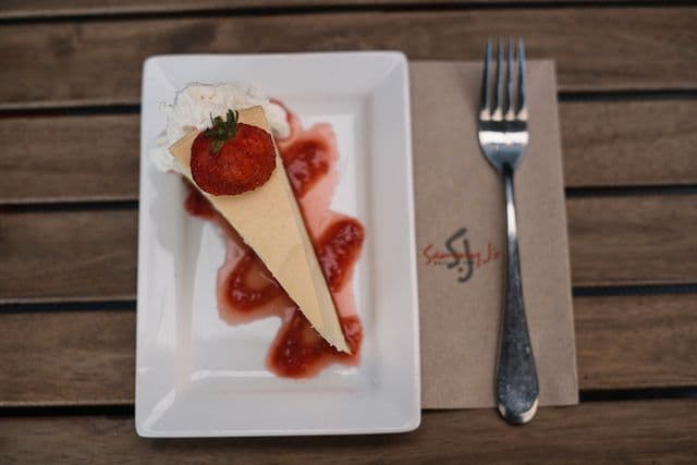NEW YORK CHEESECAKE