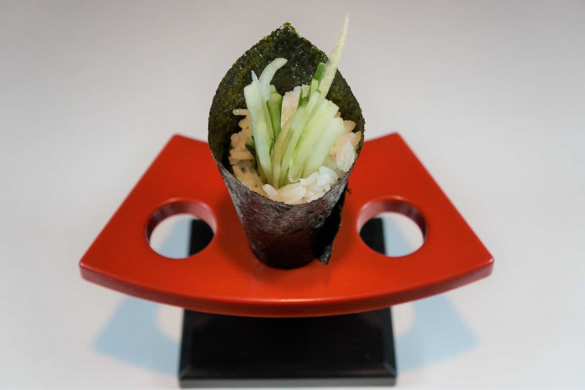 102. Cucumber Hand Roll (1 pc)