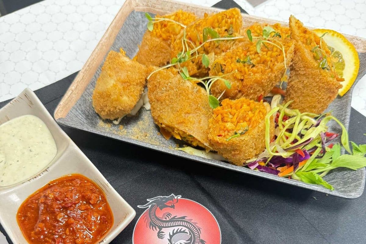 Noodle spring rolls