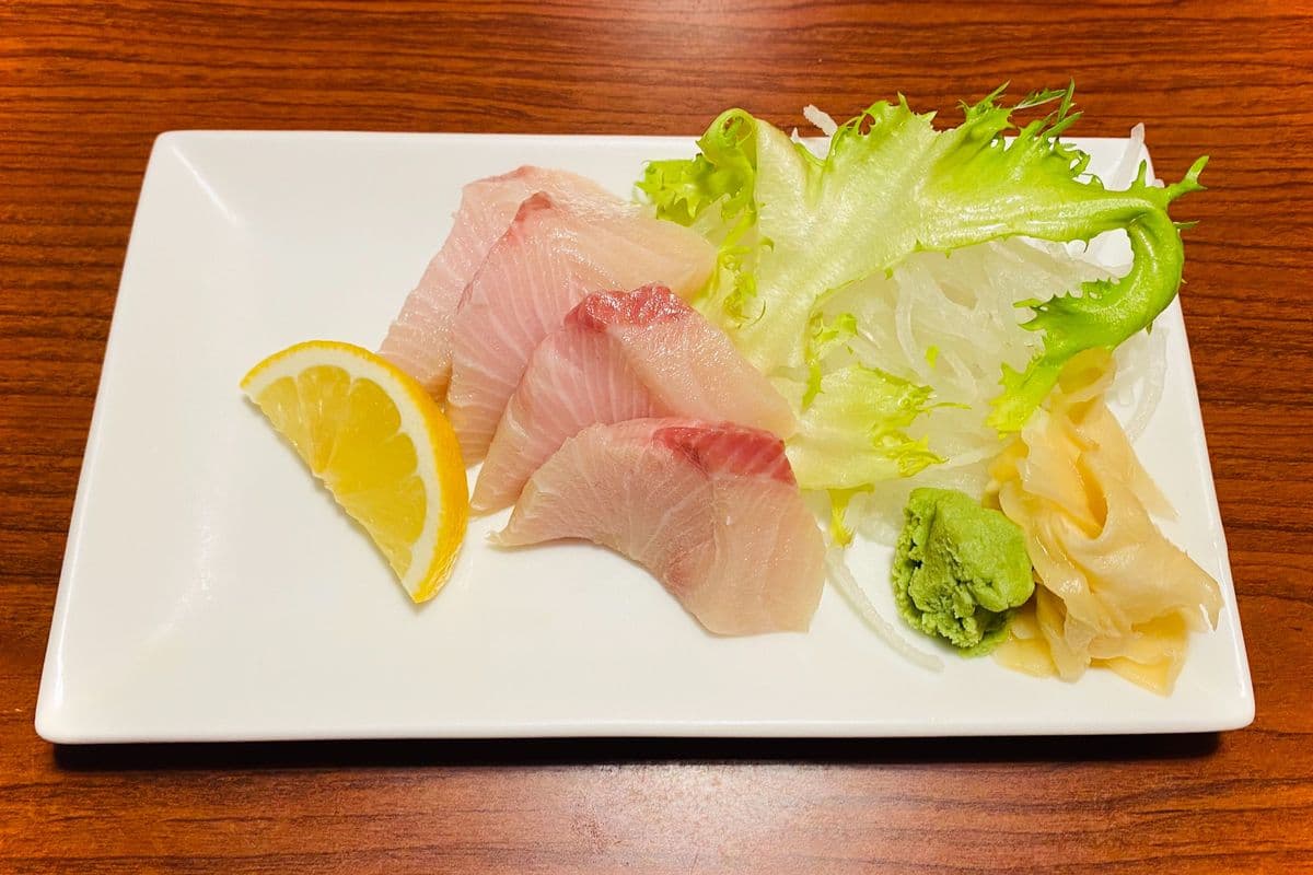 Hamachi Sashimi
