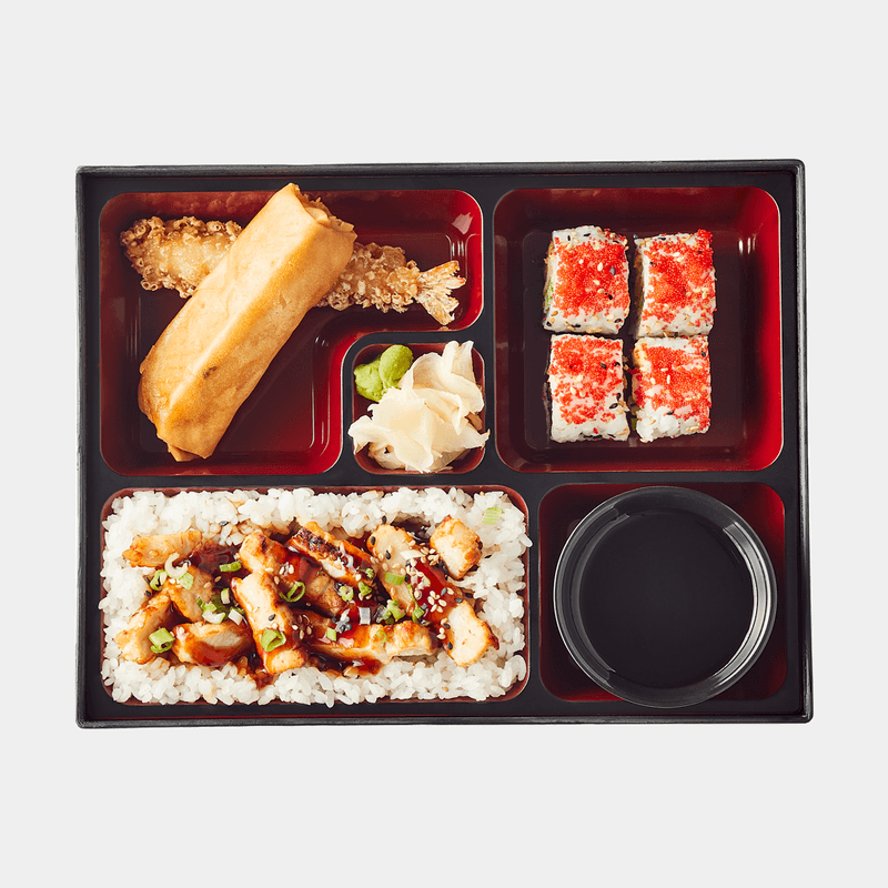 Bento Poulet grillé et maki / Grilled Chicken & Maki Bento