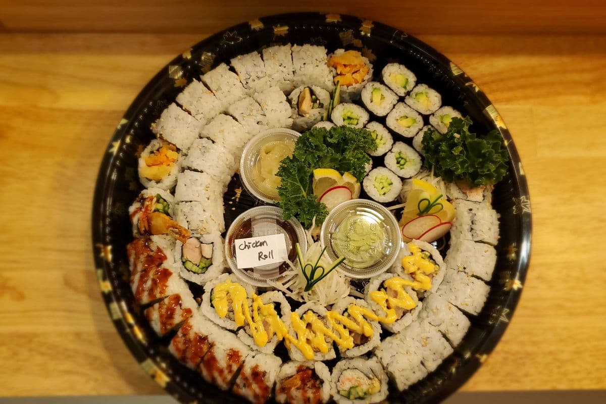 Maki Tray (2-3 People)