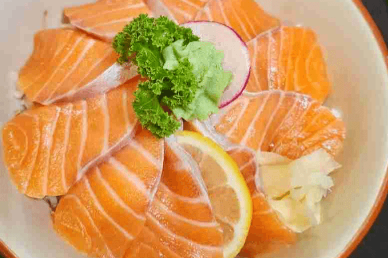Salmon Donburi (7 pcs)