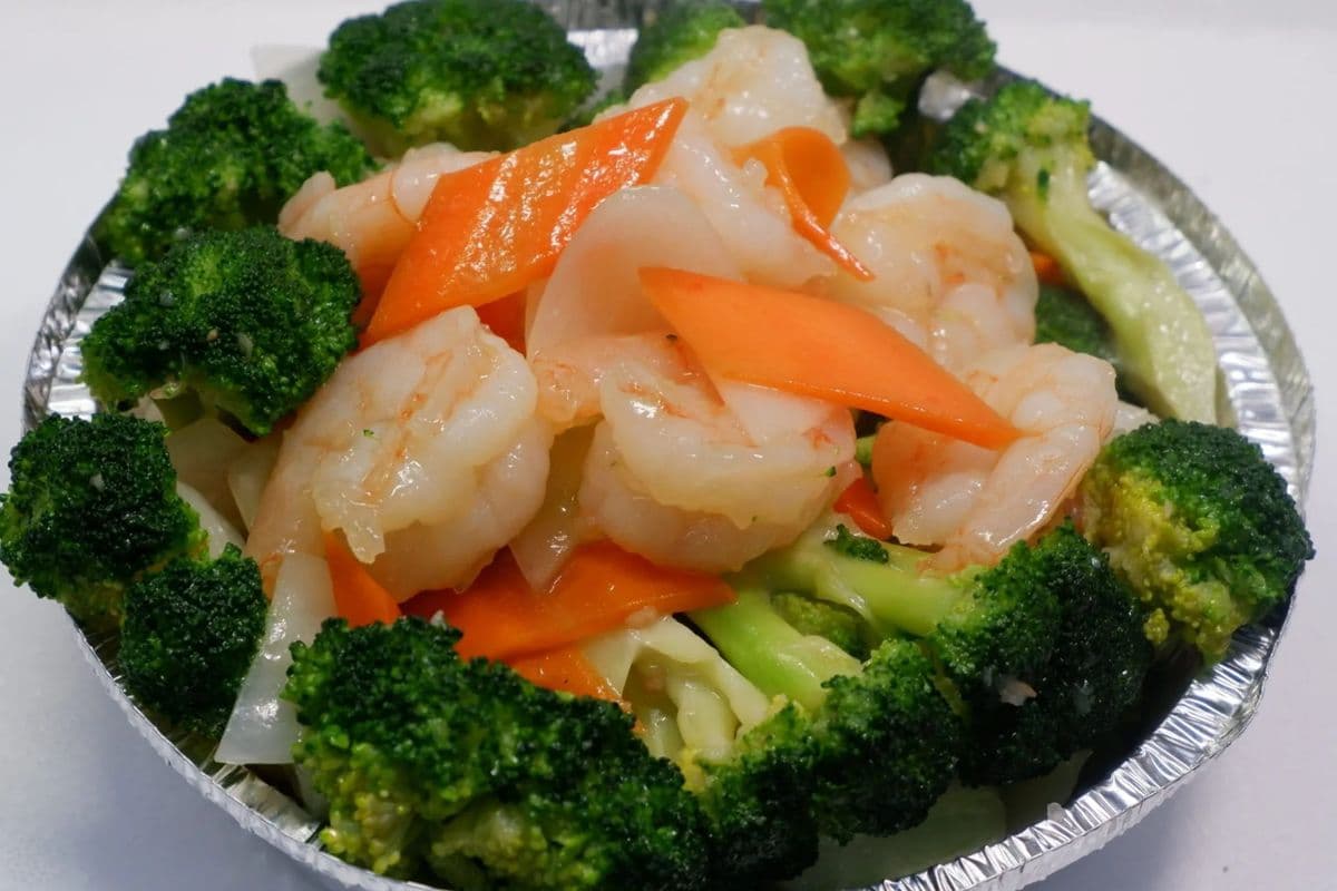 64. Prawns with Broccoli