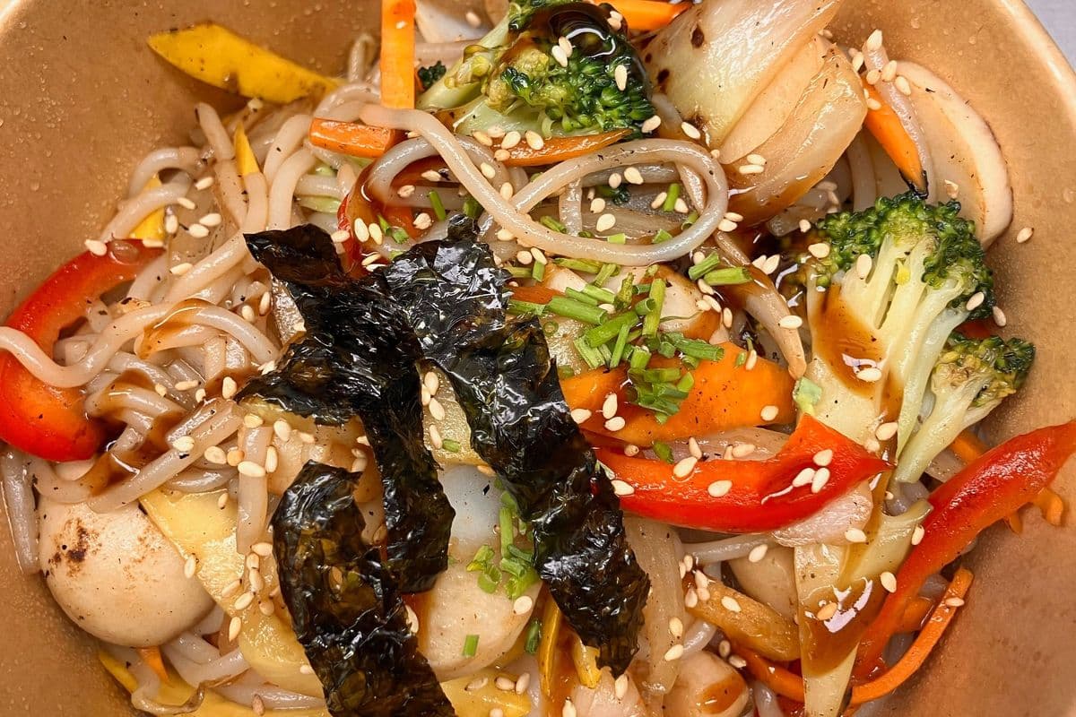 Teriyaki Noodles (stir-fry) (32oz)