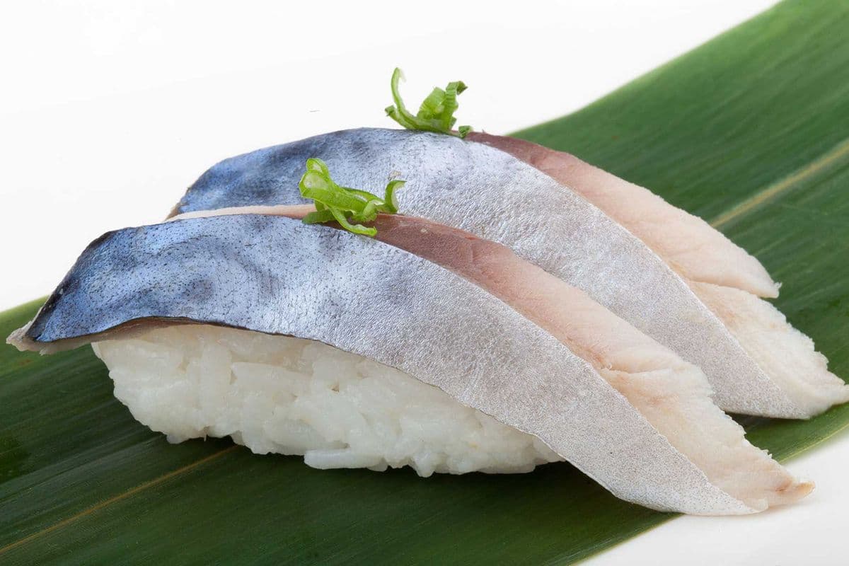 Saba (Mackerel) (2 Pieces)