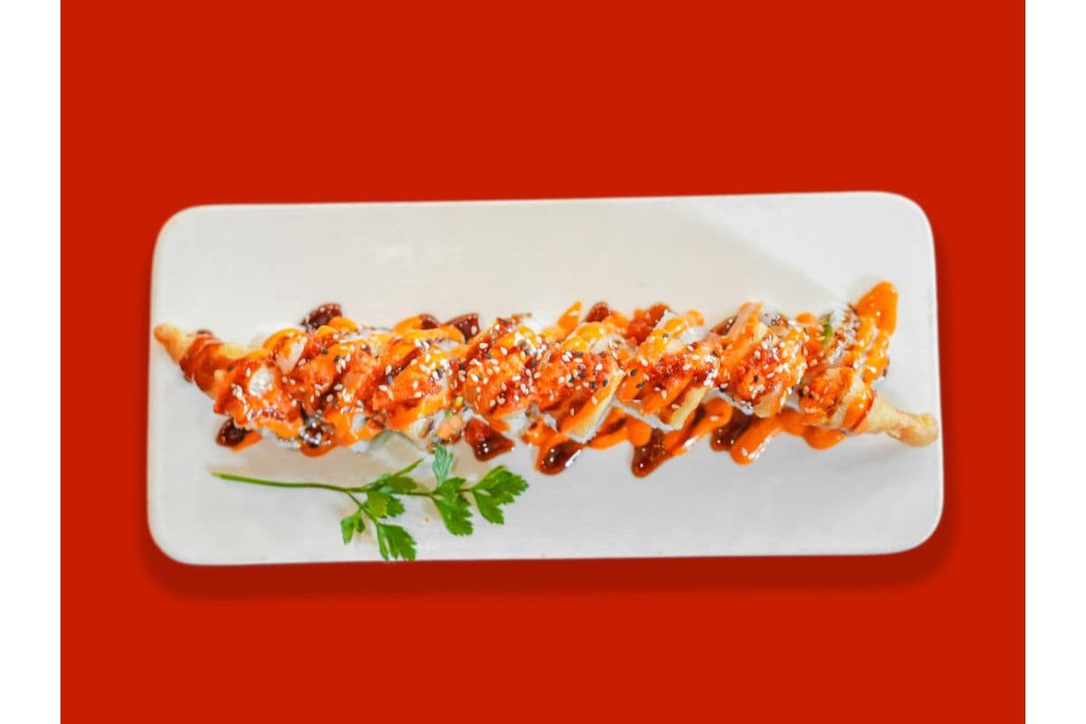 M24. Fly Dragon Roll (8 pcs)