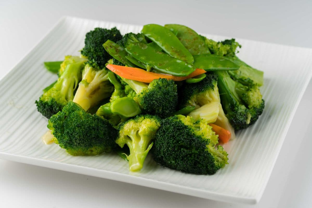 115.Stir Fried Snow Peas and Broccoli
