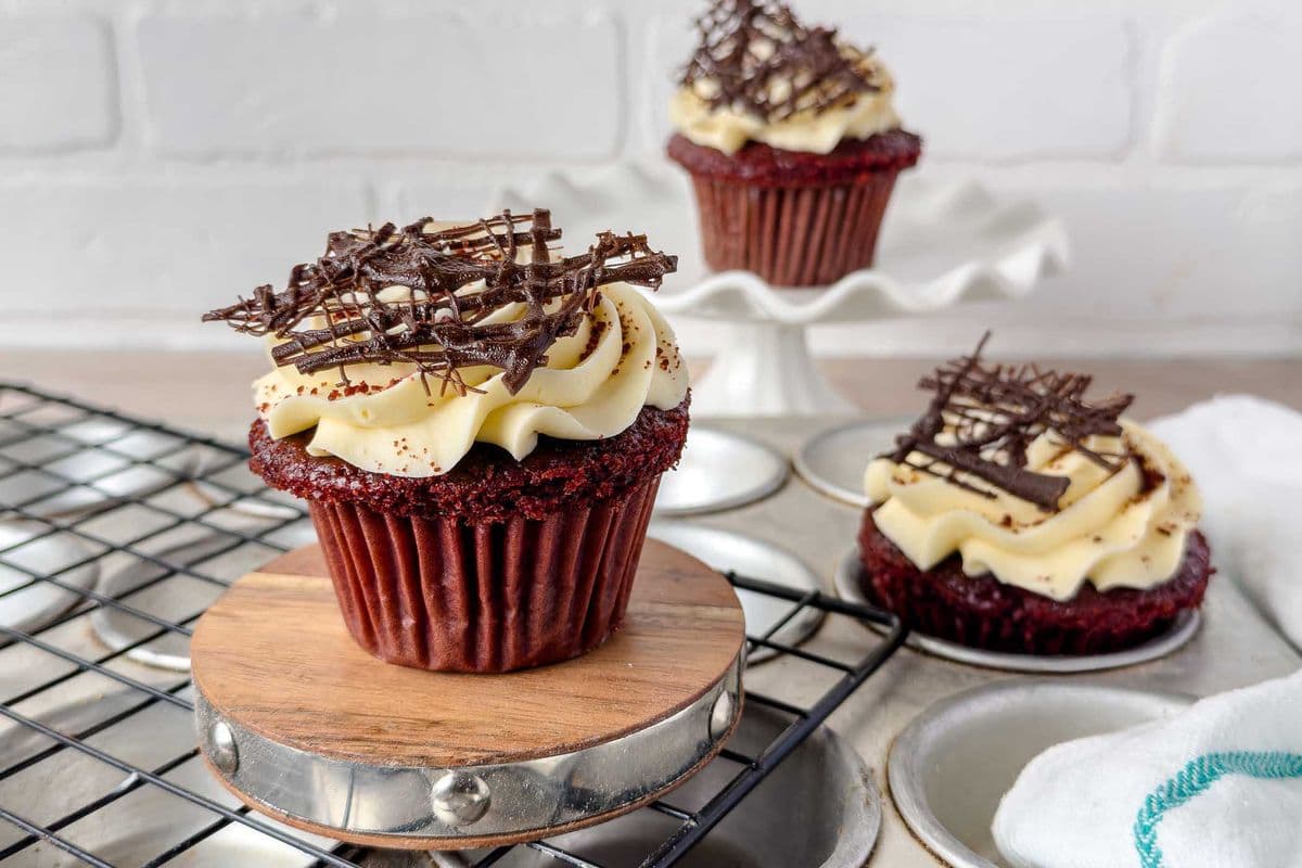 Red Velvet Cream Cheese Cupcake