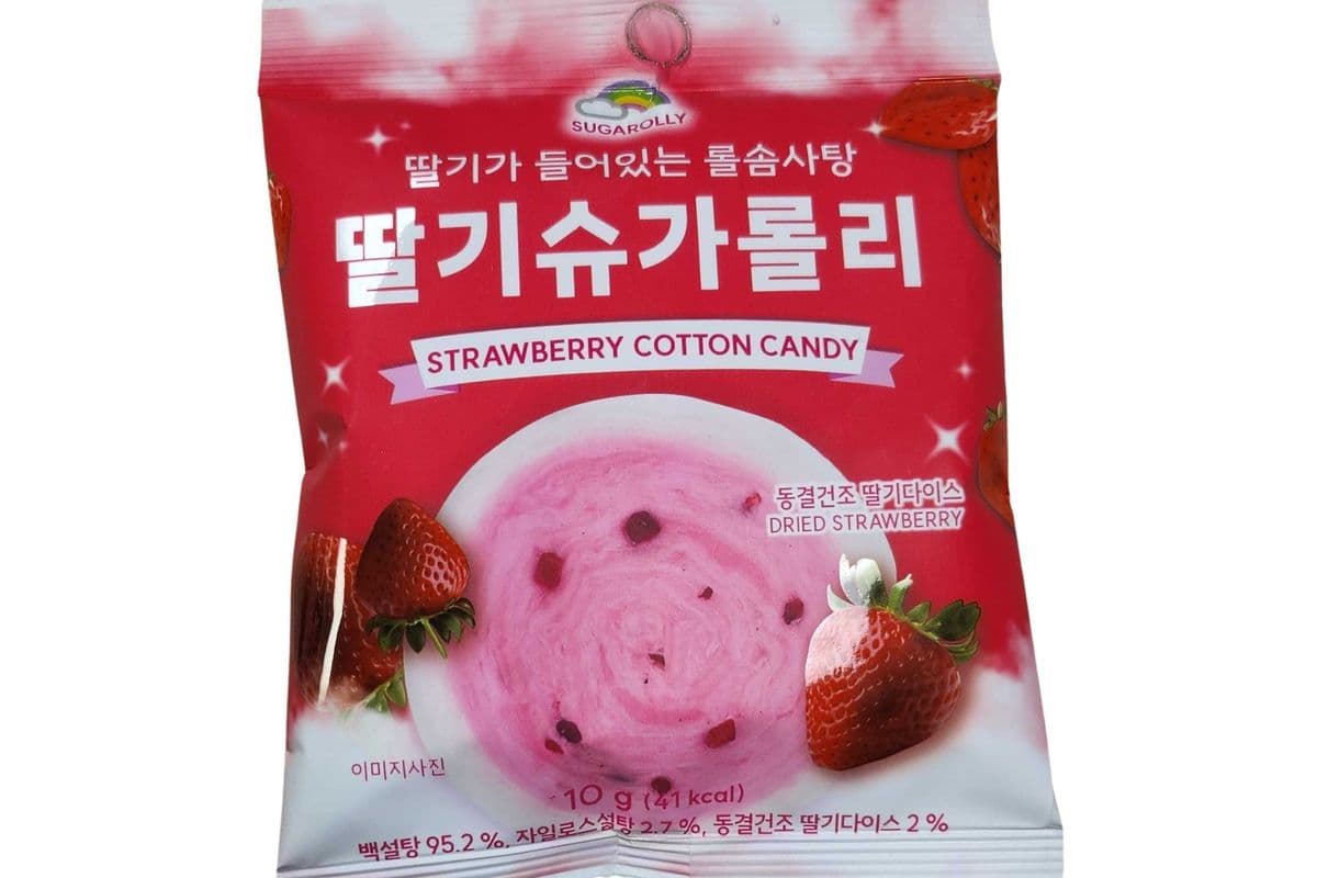 Korean Dried Strawberry Cotton Candy