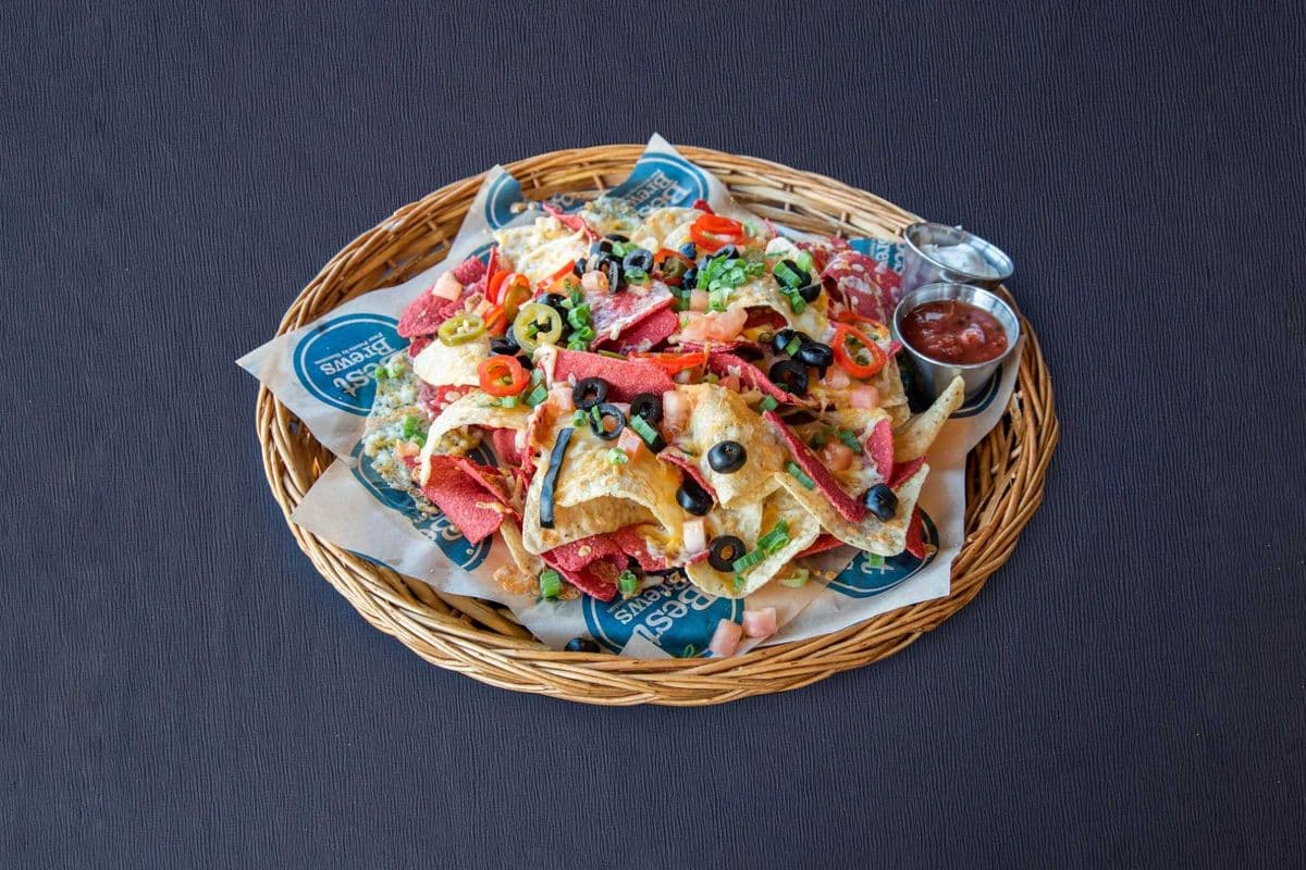 Cheese nachos