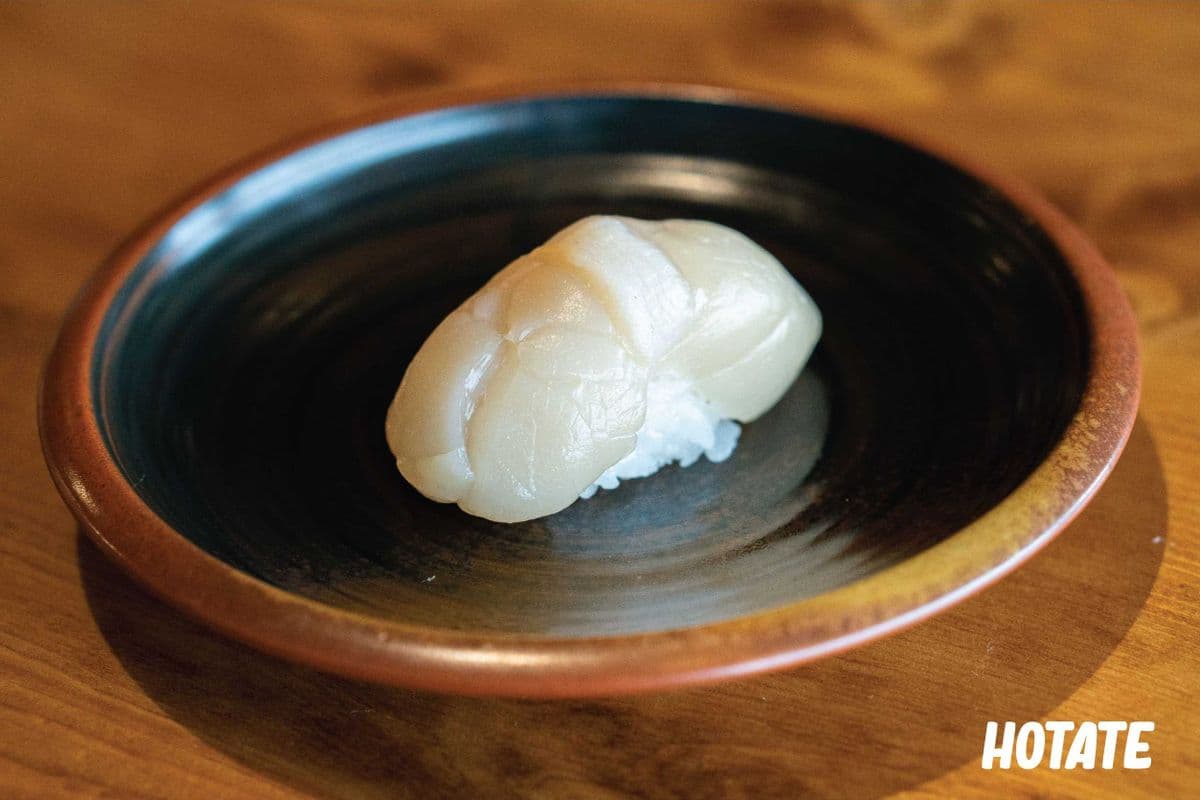 Hotate Nigiri (1 pc)