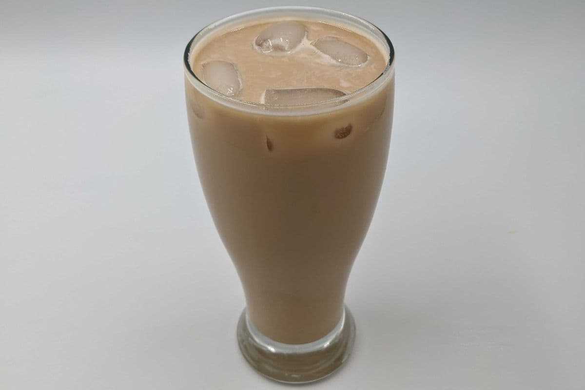 Latté glacé / Iced Latte (16oz - 473mL)