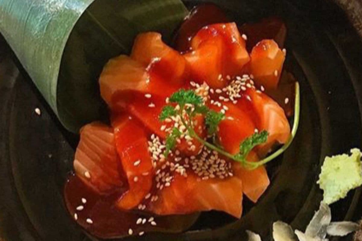 Spicy Salmon Sashimi