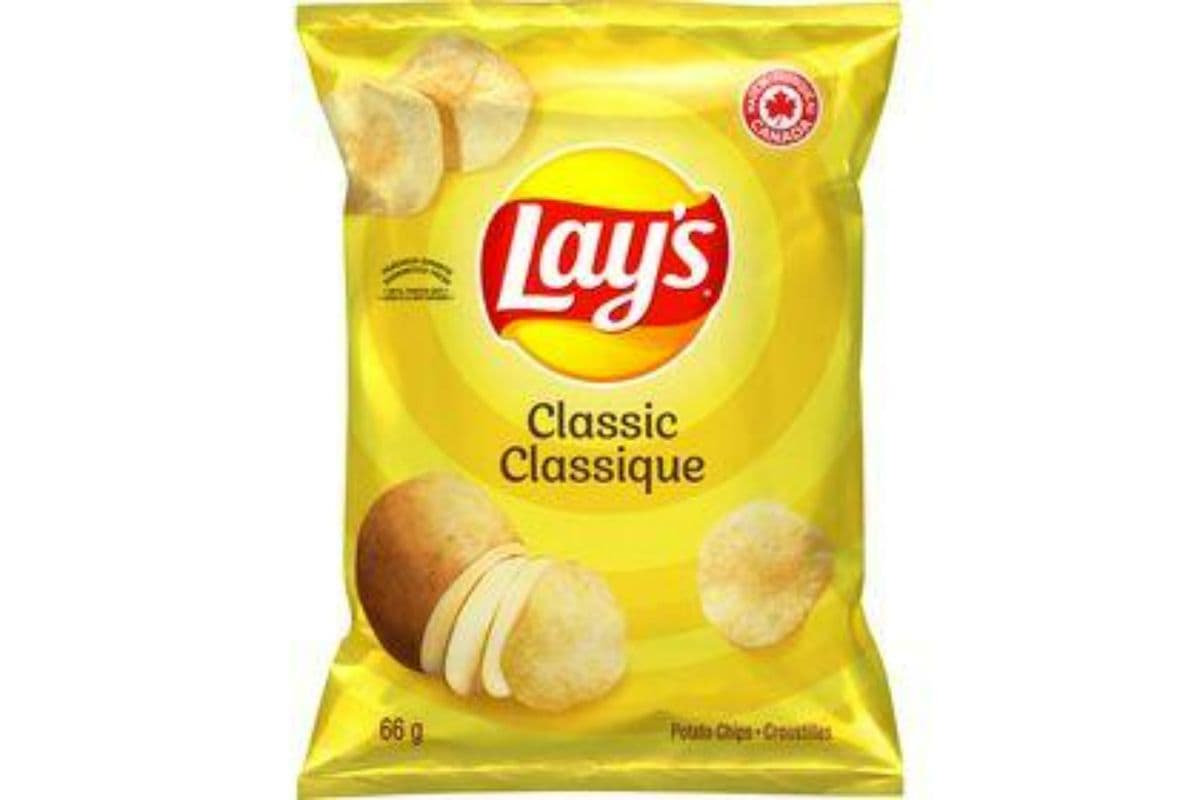 Lay's - Classic Potato Chips (66g)