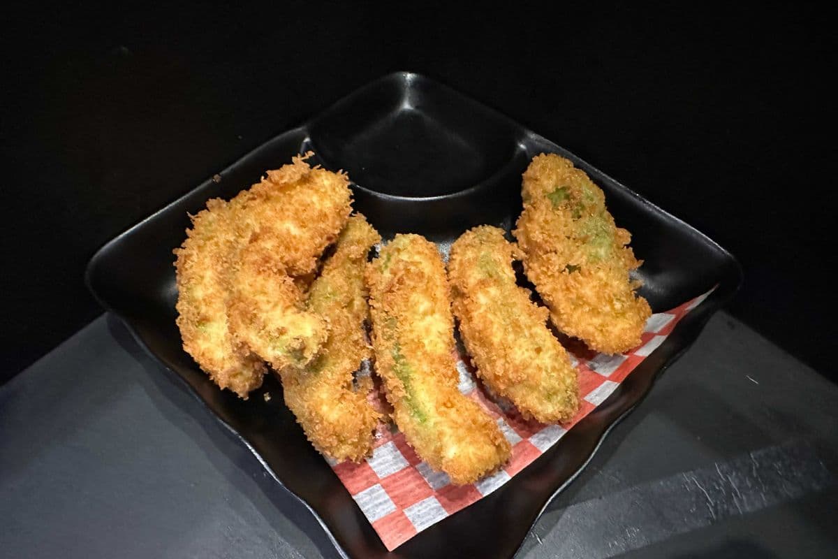 Avocado Tempura (6 pcs)