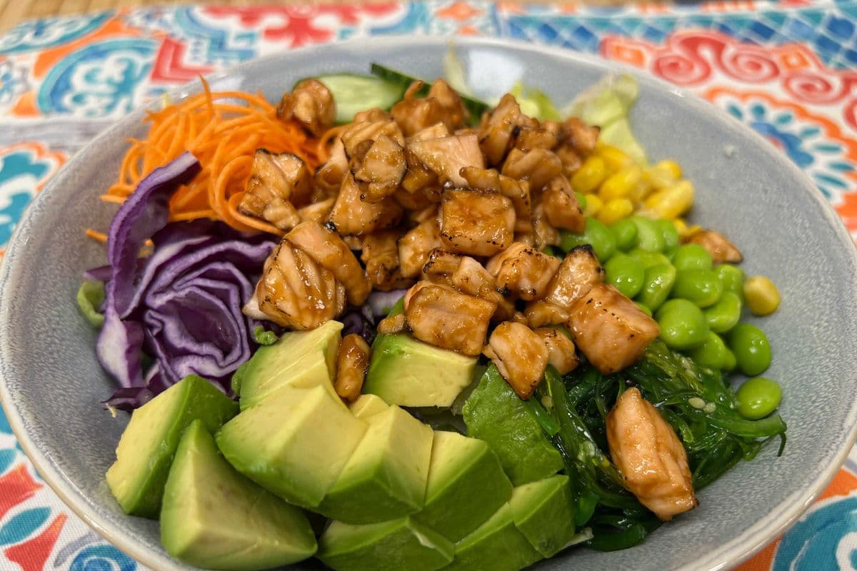 Bol Poke Saumon Teriyaki / Teriyaki Salmon Poke Bowl