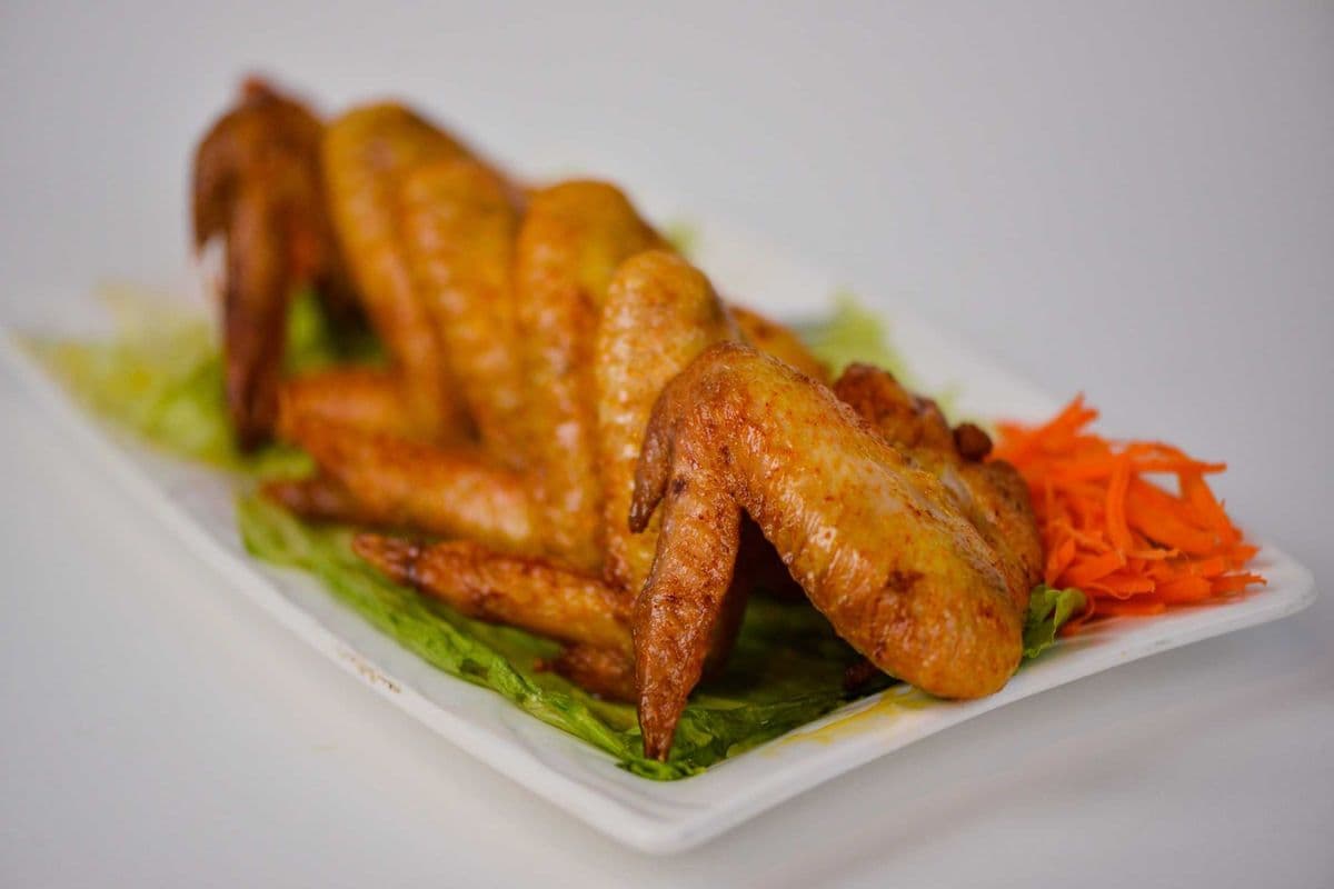 5. Deep-Fried Chicken Wings (1 lb) - Canh Ga Chien