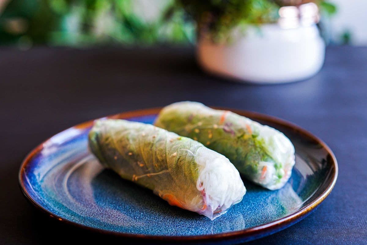 Roasted Duck Fresh Salad Rolls (2 rolls)