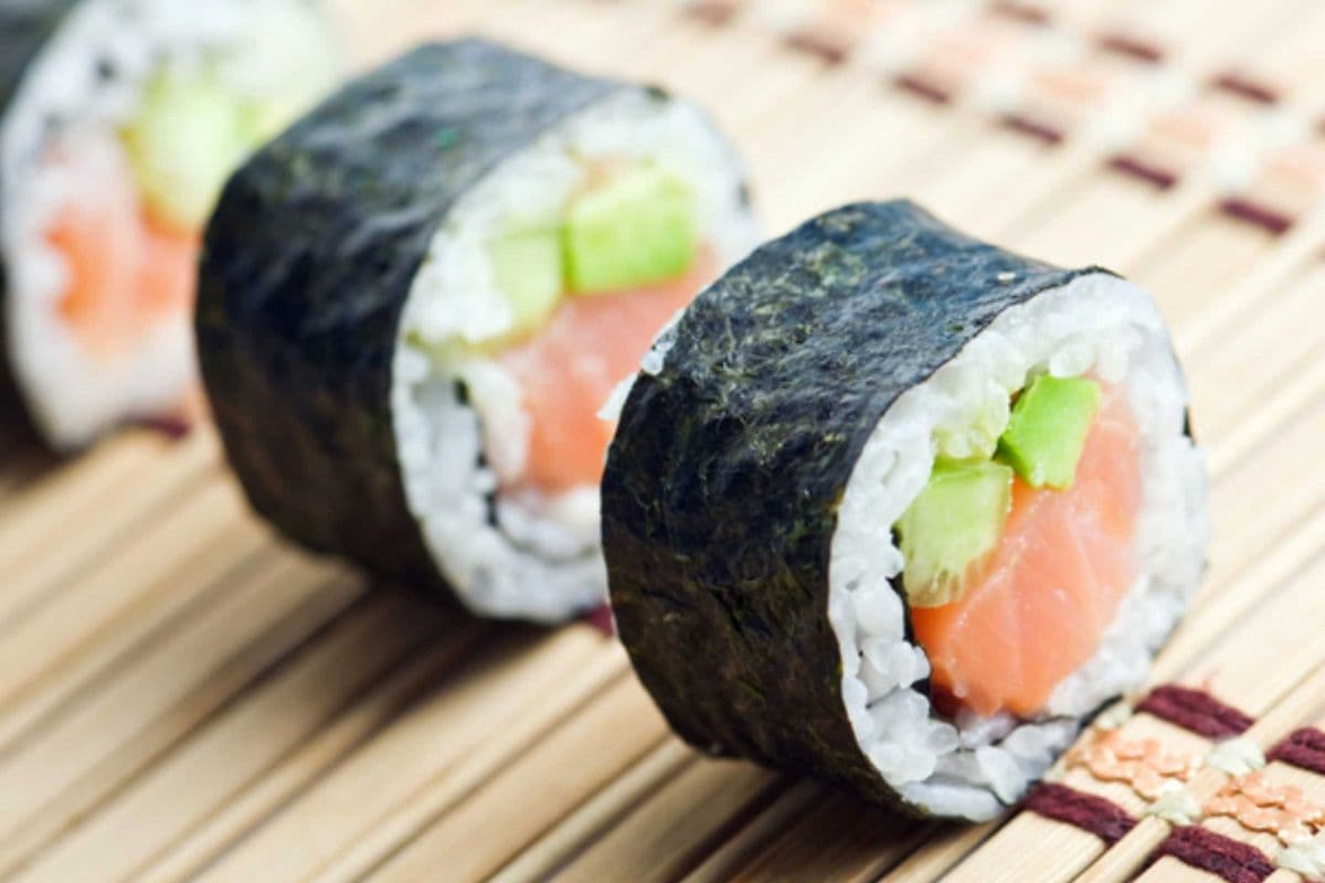 203. Salmon Cucumber Roll