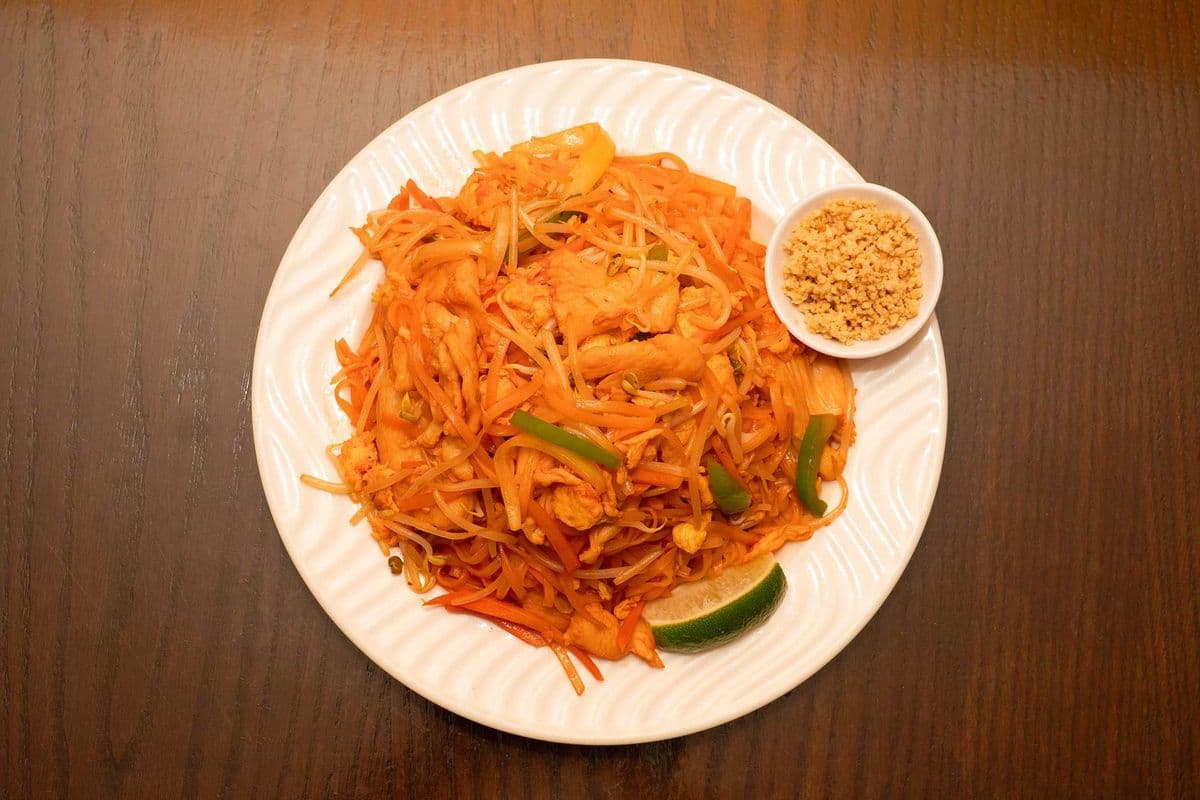 128. Chicken Pad Thai