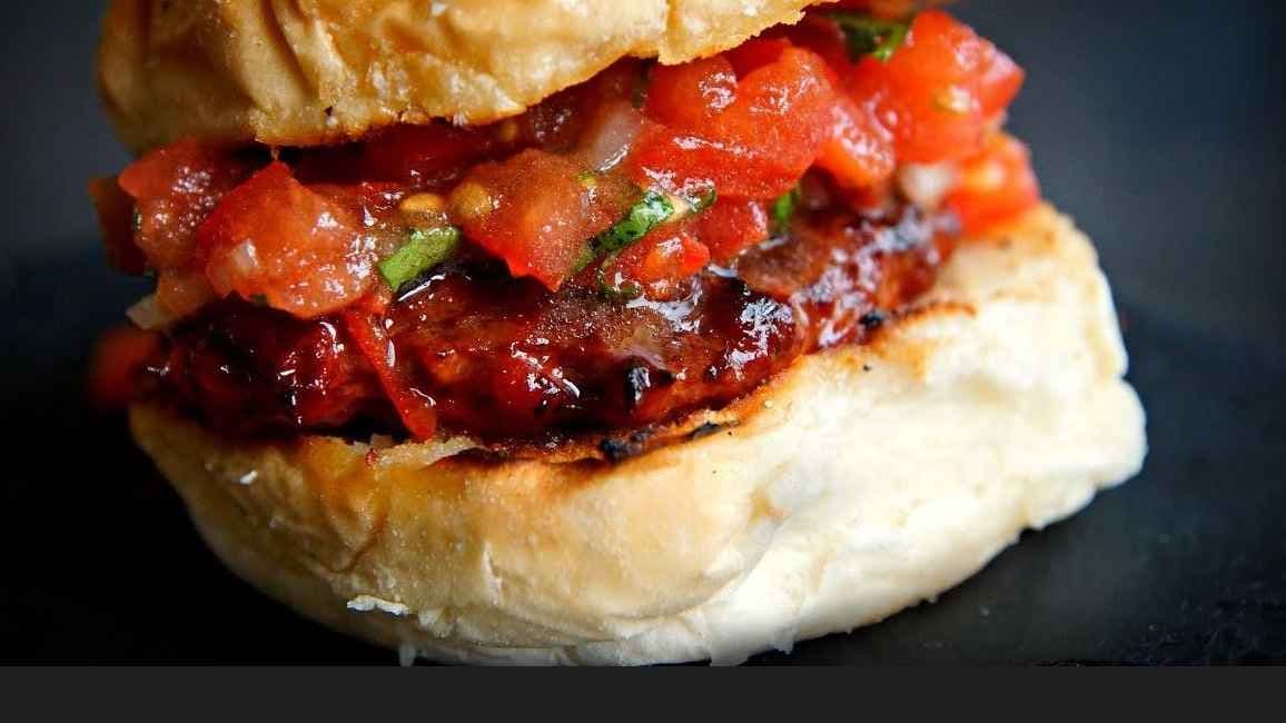 The Mexican Burger (4 oz)