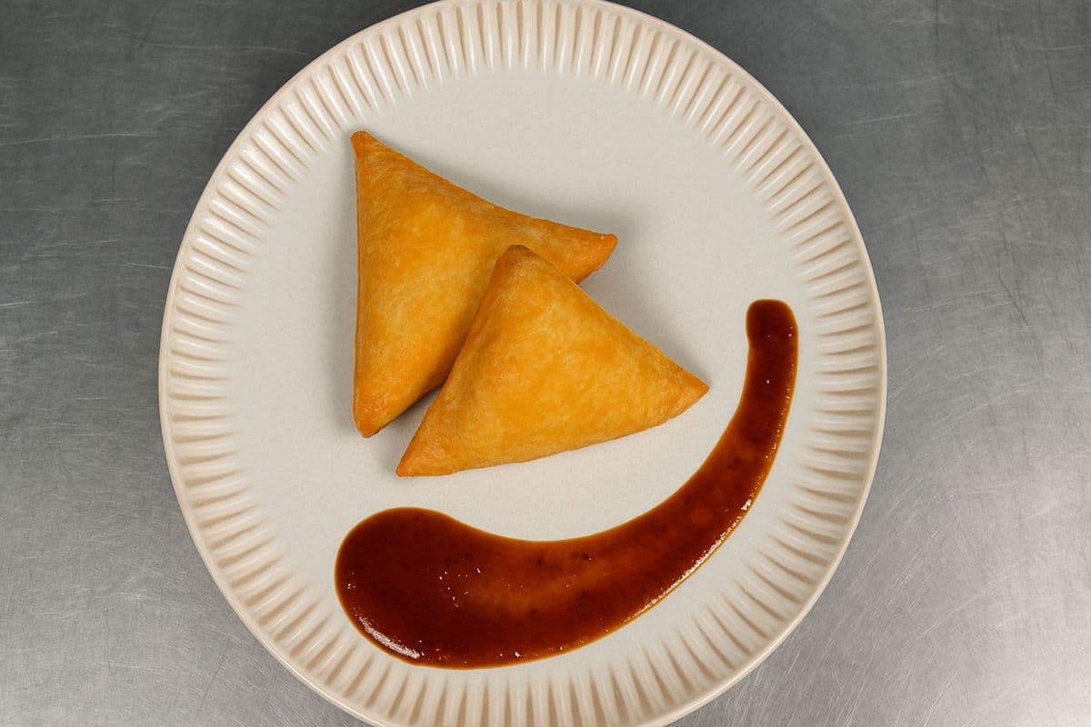 Classic Chicken Samosa 1 pc