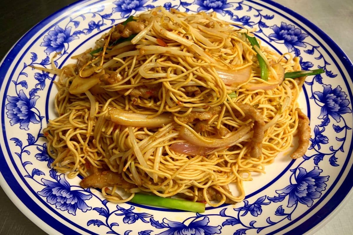 5. Stir-fried Noodles with Pork and Spicy Sauce
