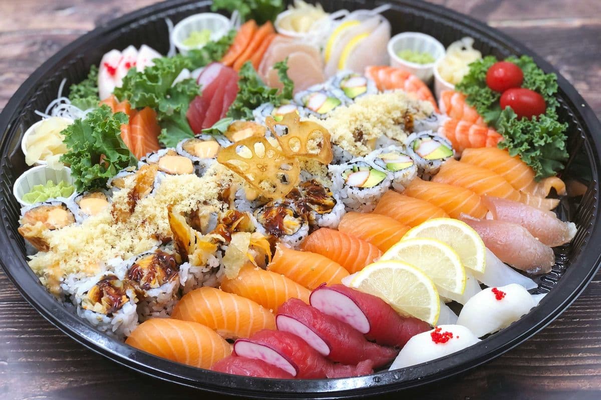 Large Sashimi, Sushi, and Roll - Party Tray (73 Pcs)