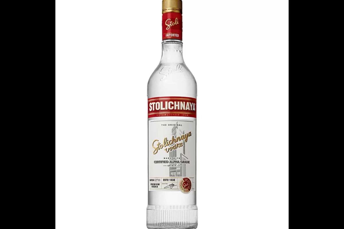 Stolichnaya (750 ml Bottle) (1 x 750ML)