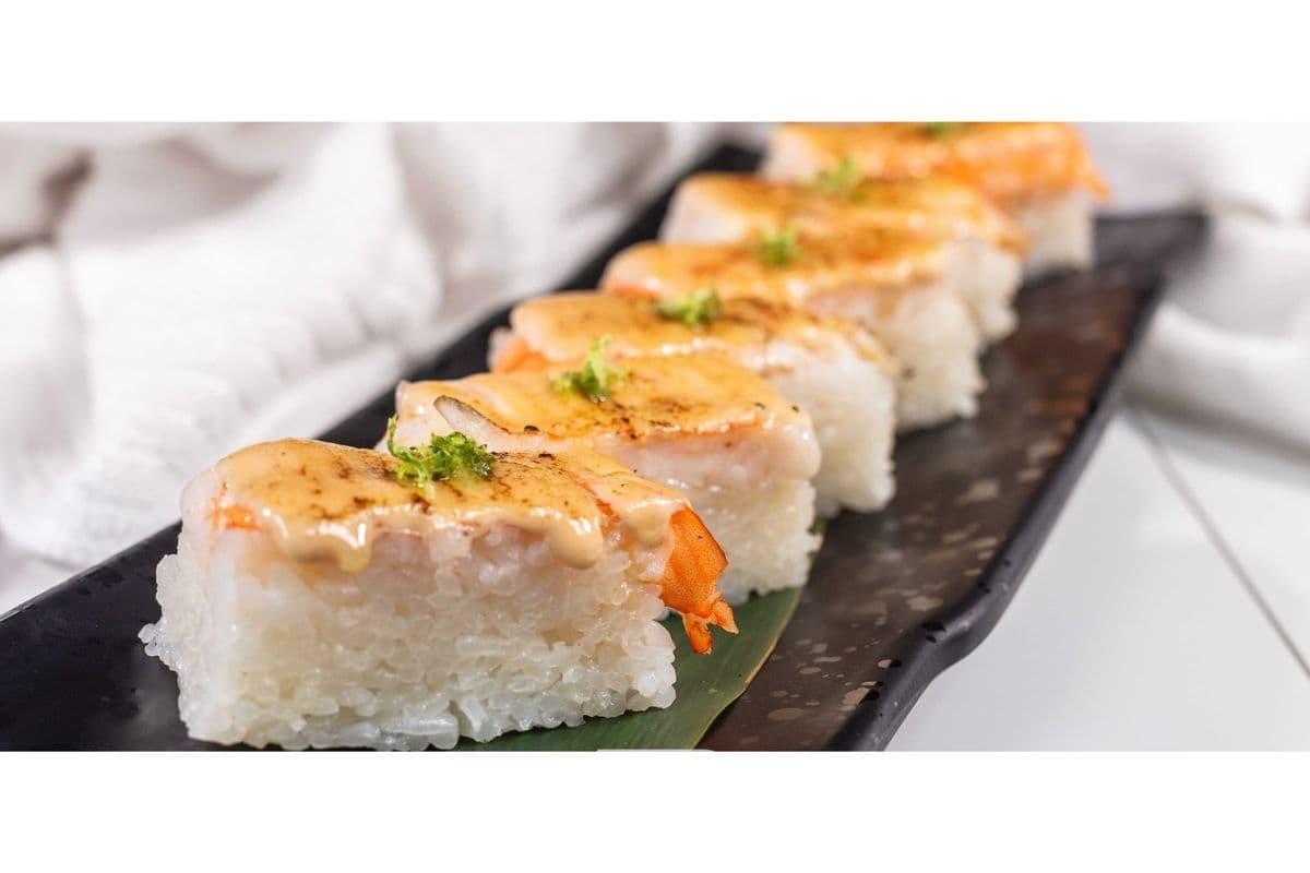 Ebi Oshi Roll (6 pcs)