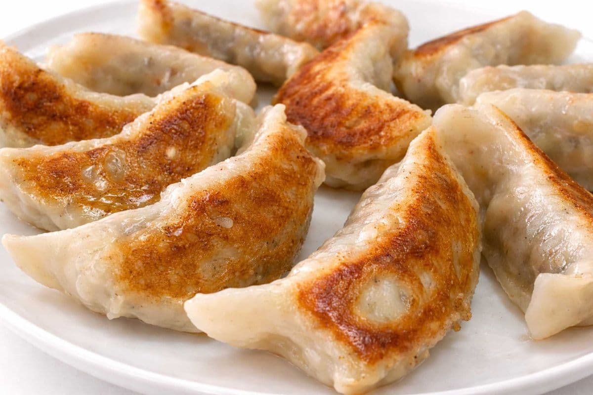 Pan-Fried Dumplings (12pcs)