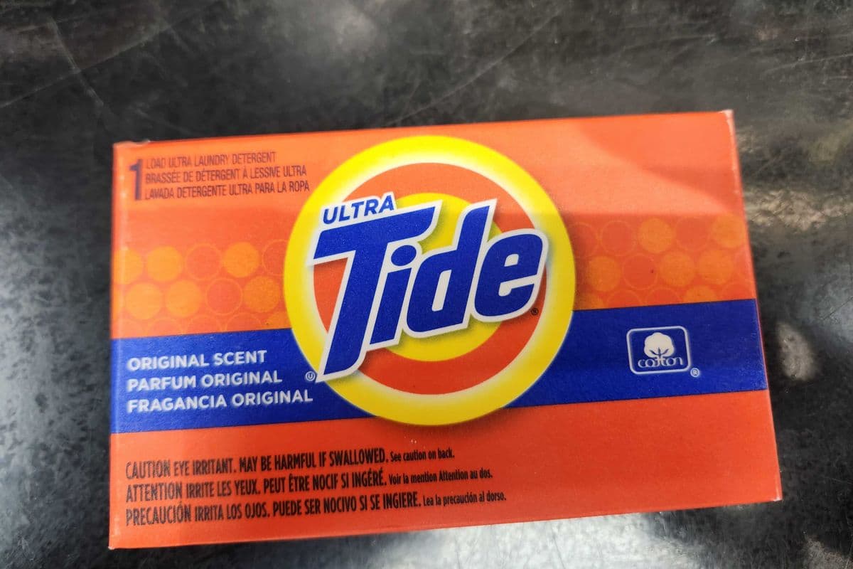 Tide 1 Load laundry detergent - Tide 1 Brassée de détergent