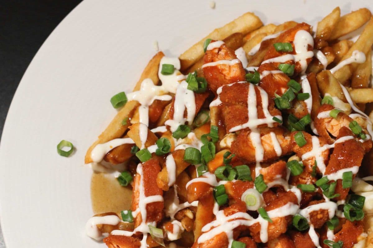 Buffalo Chicken Poutine