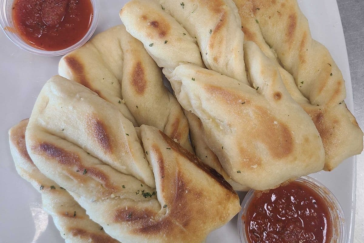Garlic Breadsticks (6 Sticks)
