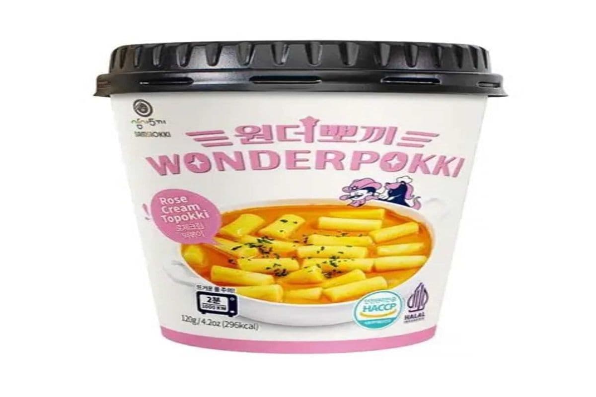 Wonderpokki Rose Cream Topokki (120g) (290 Cal)