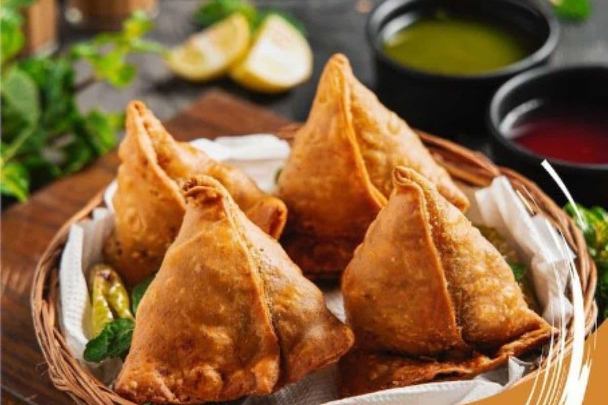 3. Samosas (Large) - 4Pcs.