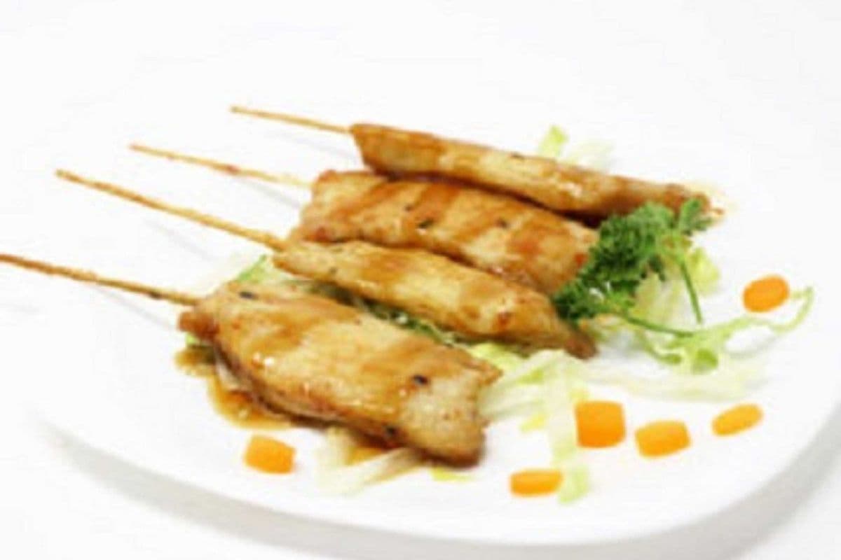 A9. Brochette de poulet (3 mcx)