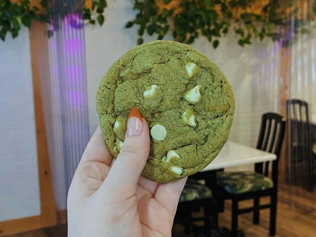 Biscuit matcha et chocolat blanc