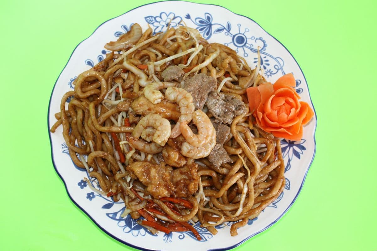 House Special Lo Mein