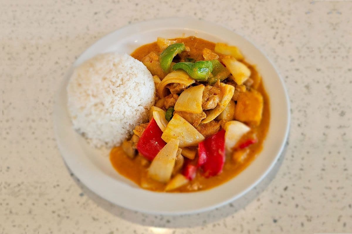 78. Stir Fried Spicy Curry Chicken with Vegetables