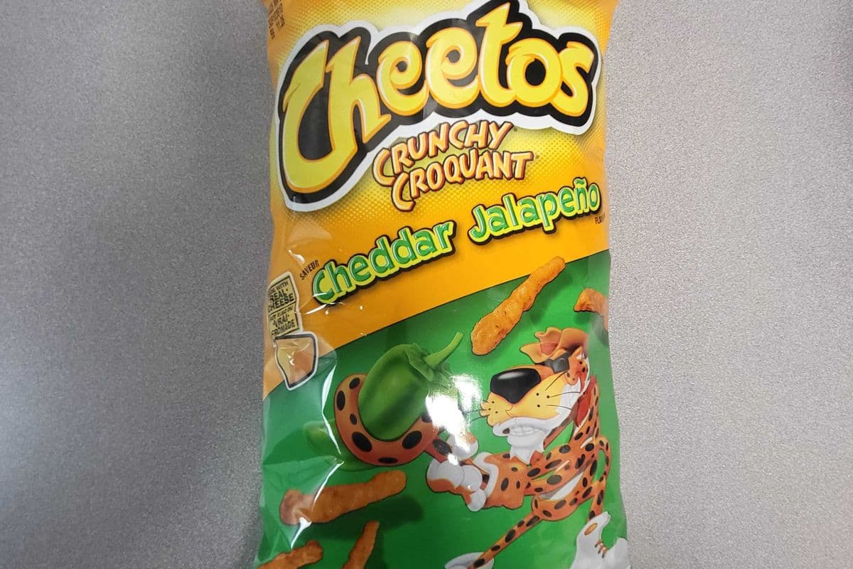 CHEETOS CRUNCHY CHEDDAR JALAPENO (285G)