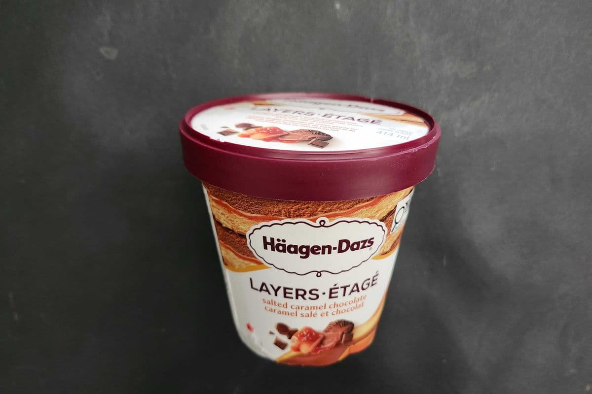 Häagen-Dazs (Nouveau) layers/étagé salted caramel chocolate / Caramel salé et chocolat 414 ml