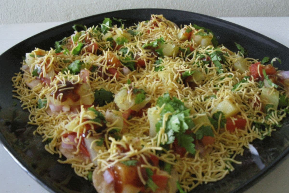 Aloo Papri Chaat